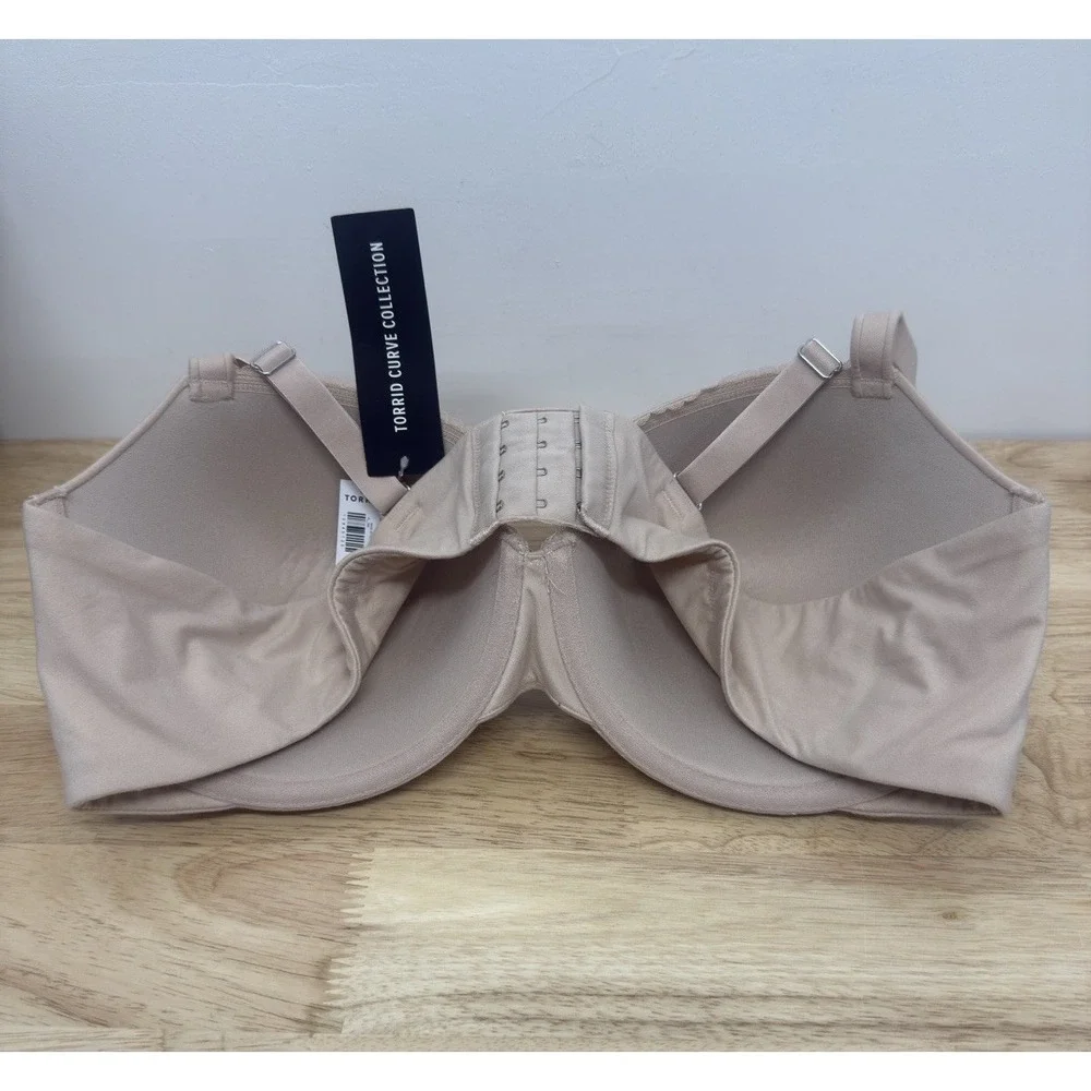 Torrid 46C Bra Beige Curve Demi Underwire Back Closure‎ Memory Foam Cups New #22